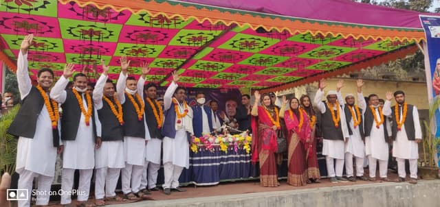 হাকিমপুর নর্ব নিবাচিত মেয়রকে গণ সংর্বধনা