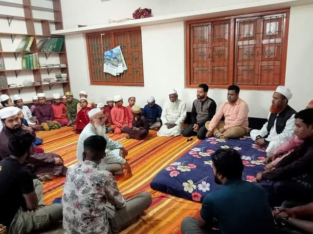 কাজী ইরাদত আলীর সুস্থতা কামনা ও জানের সাদগায় পশু কোরবানি