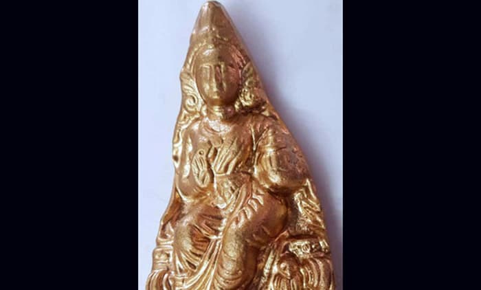 ‘জিনের বাদশার দেয়া সোনার মূর্তি’ জব্দ