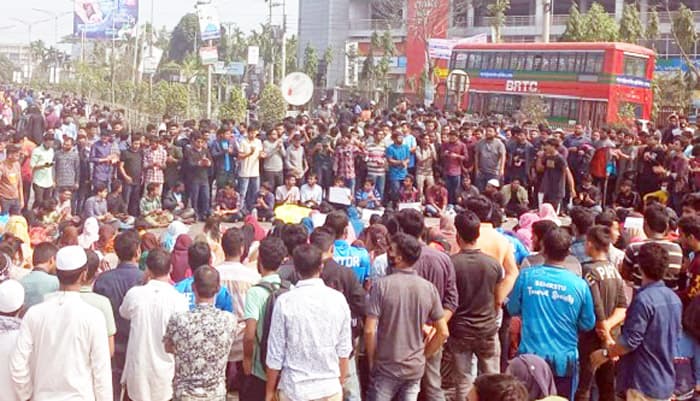 বশেমুরবিপ্রবি ছাত্রীকে ধর্ষণ, উত্তাল গোপালগঞ্জ