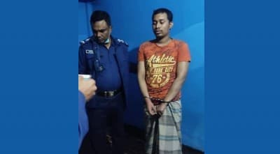মাকে কুপিয়ে হত্যা করে মরদেহ আগুনে পোড়াল ছেলে