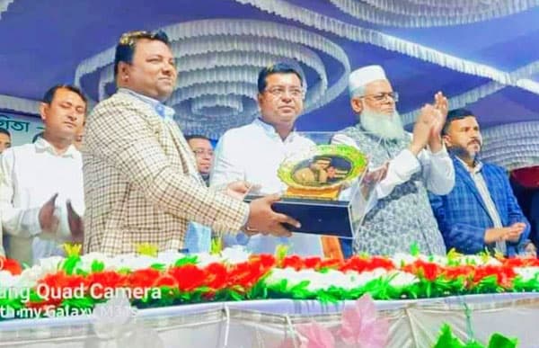 আমরা ঐক্যবদ্ধভাবে এলাকার উন্নয়ন করব: এমপি মহারাজ
