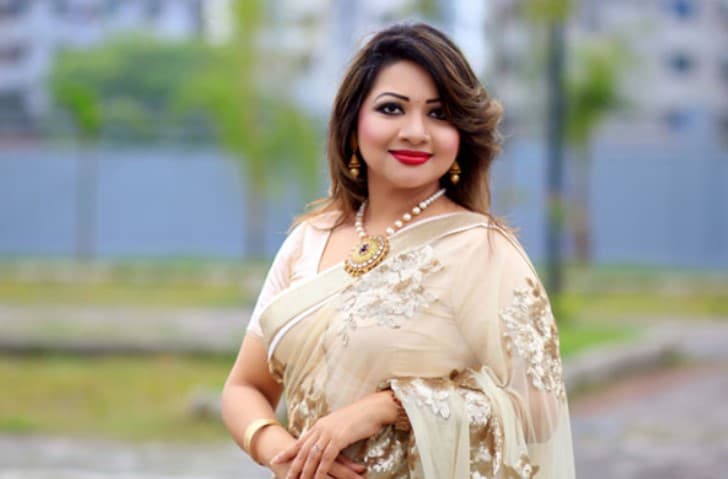 কে কার সাথে পরকীয়া করল, এসব ভেবে মাথা নষ্ট করবেন না