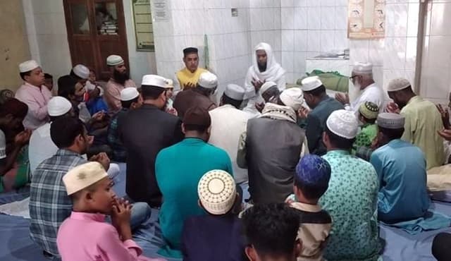 কাজী ইরাদত আলীর সুস্থতা কামনায় দোয়া