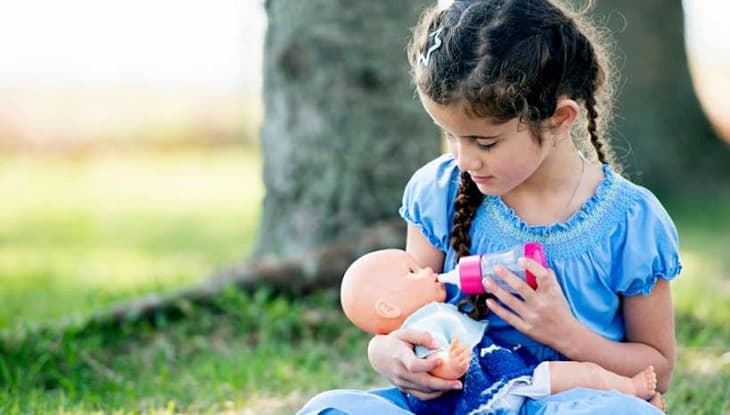 পুতুল খেলা কি ইসলামে বৈধ?