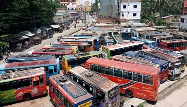 খুলনার সব রুটে বাস চলাচল বন্ধ