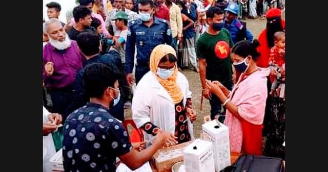 সরাইলে উৎসবমুখর পরিবেশে চলছে টিকা গ্রহণ