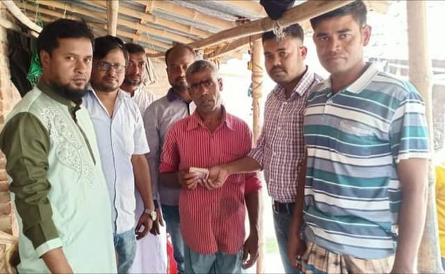 আত্রাইয়ে ব্রেন টিউমারে আক্রান্ত রোগীকে চিকিৎসা সহায়তা প্রদান