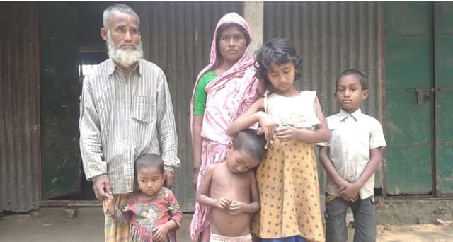 অসহায় দম্পতি ২৩ হাজার টাকায় দুই শিশু সন্তানকে বিক্রি