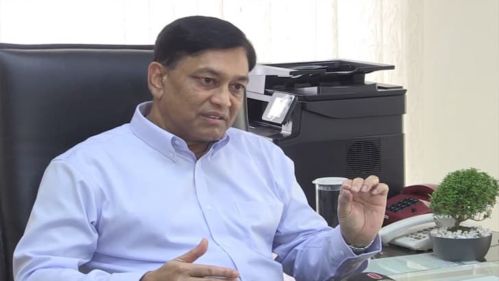 নির্বাচনি পরিবেশ নষ্টের পিছনে প্রার্থীরা দায়ী: ইসি শাহাদাত