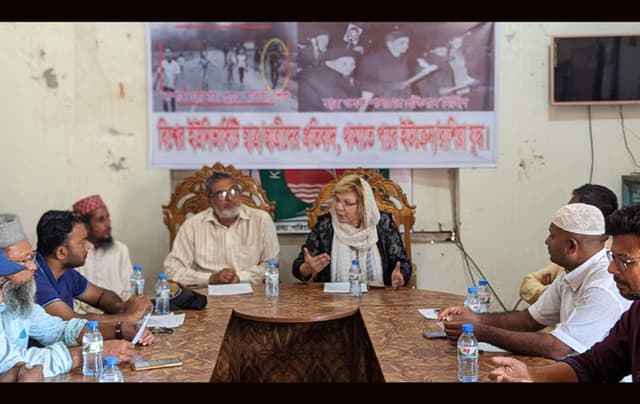 ইউত্রেন-রাশিয়ার যুদ্ধ বন্ধে বিশ্ববিদ্যালয়ের শিক্ষার্থীদের প্রতিবাদের আহবান