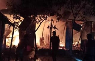 ভূরুঙ্গামারীতে আগুনে একটি ঘর পুড়ে ছাই