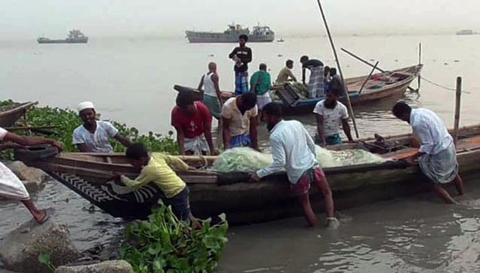 চাঁদপুরের ছয় নদীতে নিষিদ্ধ জাটকা শিকার