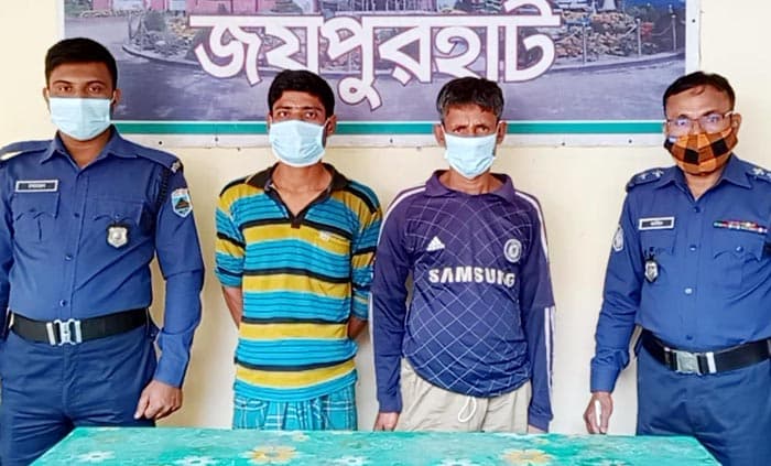 অবৈধভাবে ভারতে প্রবেশকালে দুই বাংলাদেশী আটক