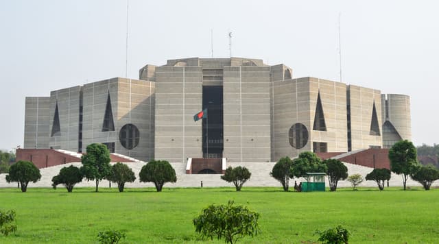 সংরক্ষিত নারী আসনের এমপিদের শপথ বিকেলে