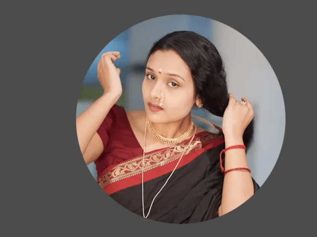 অভিশ্রুতি শাস্ত্রী জীবিত সময় হিন্দু পরিচয় দিতেন তবে মৃত্যুর পর তিনি মুসলিম