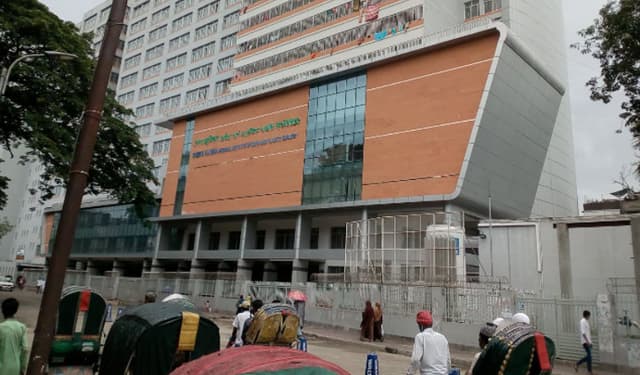 রামপুরায় দোকানে আগুন লেগে ৫ জন দগ্ধ