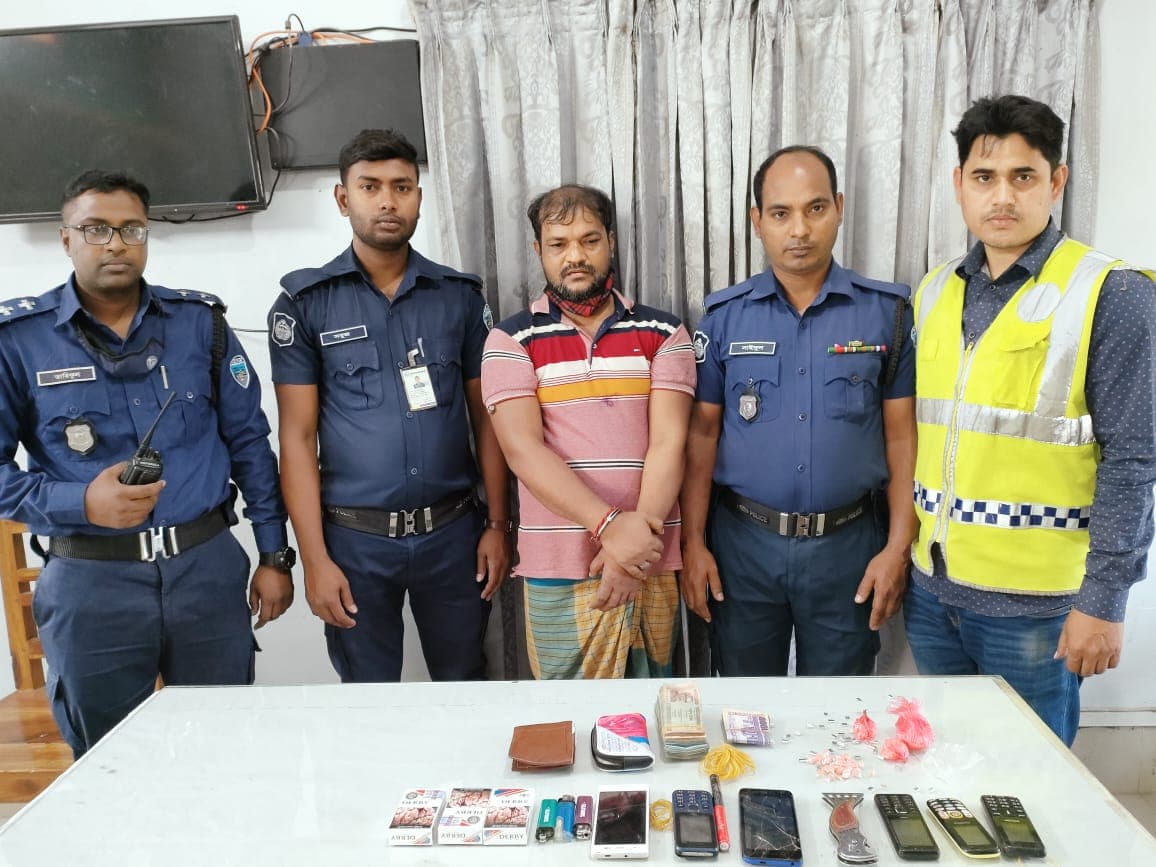 সরাইল কালিকচ্ছতে সুইচ গিয়ার,মাদক সহ আটক ইমরান