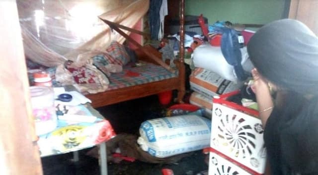 শৈলকুপায় আ’লীগের দুই গ্রুপের দ্বন্দ ২৫ বাড়ি ভাঙচুর লুটপাট