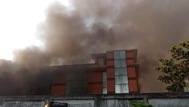 কালিয়াকৈরে ডিভাইন ফেব্রিক্স কারখানায় ভয়াবহ আগুন