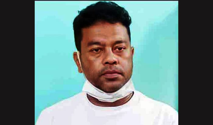 চেয়ারম্যানকে দায়িত্ব বুঝিয়ে না দেয়ায় বরখাস্ত ইউপি সচিব
