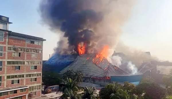 এস আলম সুগার মিলে আগুন, ব্যাপক ক্ষয়ক্ষতি