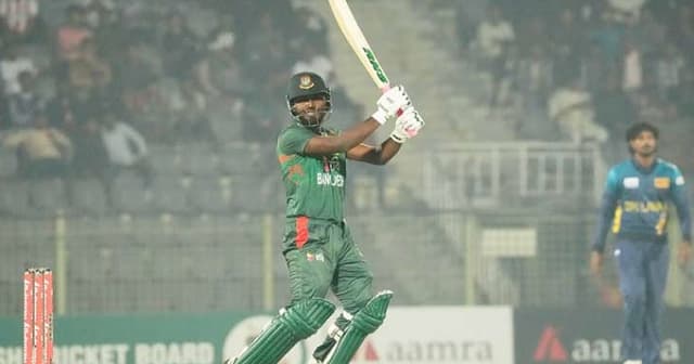 শ্বাসরুদ্ধকর ম্যাচে শেষ বলে হার বাংলাদেশের