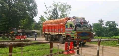 হিলি কাস্টমসের রাজস্ব আদায় ২২০ কোটি টাকা