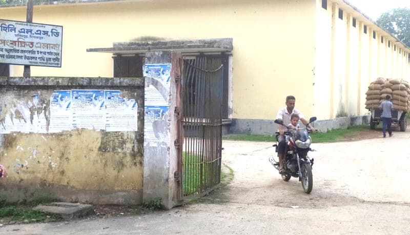 নির্ধারিত সময়ে ধান সংগ্রহ করতে পারেনি হিলি খাদ্য গুদাম