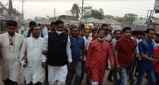 বঙ্গবন্ধুকে কটুক্তি ও শেখ হাসিনাকে প্রাণনাশের হুমকির প্রতিবাদে মিছিল