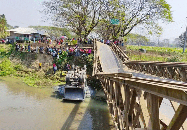 খাগড়াছড়ি-সাজেক রুটে যান চলাচল বন্ধ