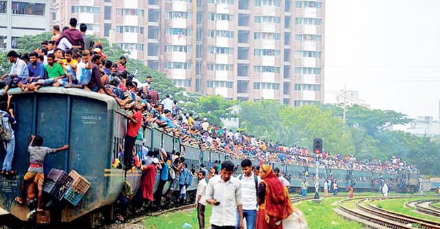এবারের ঈদে একদিন বাড়তি নিলেই ৯ দিনের ছুটি