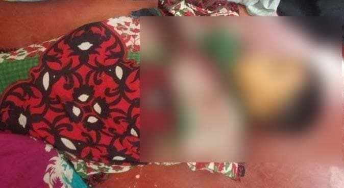 কালিগঞ্জে ইঞ্জিন ভ্যানের চাকায় পিষ্ট হয়ে শিশুর মৃত্যু
