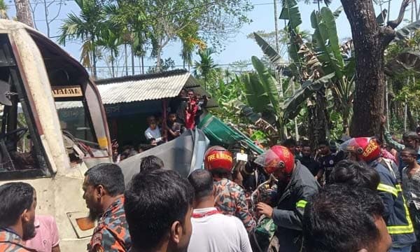 পিরোজপুরে ত্রিমুখী সংঘর্ষে নিহত বেড়ে ৮, আহত ১৩