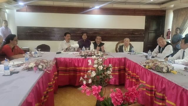 প্রধানমন্ত্রীর শান্তিচুক্তি বাস্তবায়নের কমিটি তাদের লক্ষ্যে পৌঁছাচ্ছে : মন্ত্রী উশৈসিং