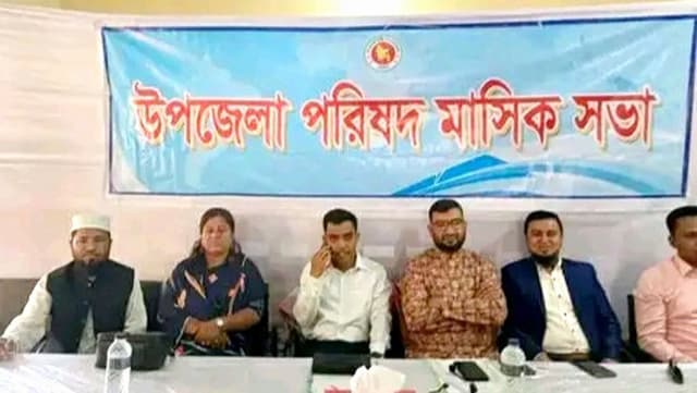 হাকিমপুর উপজেলা পরিষদের মাসিক সভা অনুষ্ঠিত