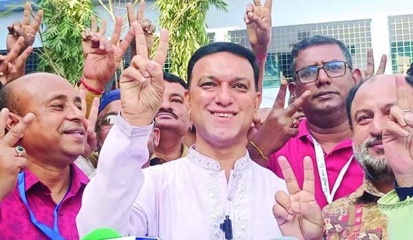 ময়মনসিংহ সিটির নগরপিতা হলেন ইকরামুল হক টিটু