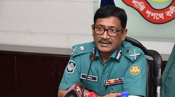 টিকা নেওয়ার পরে করোনায় আক্রান্ত ডিএমপি কমিশনার