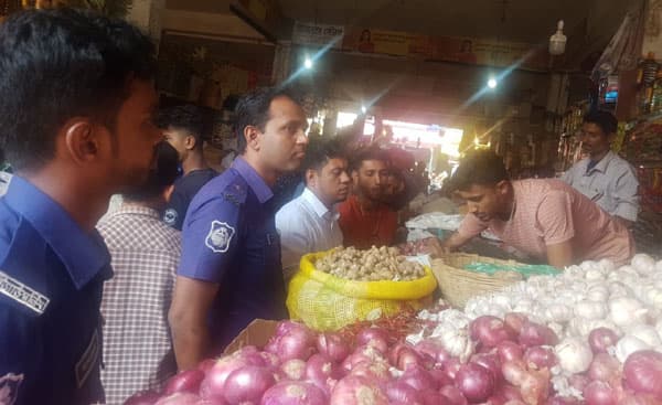 শ্রীমঙ্গলে ভোক্তা অধিকারের অভিযানে ৩টি প্রতিষ্ঠানকে জরিমানা