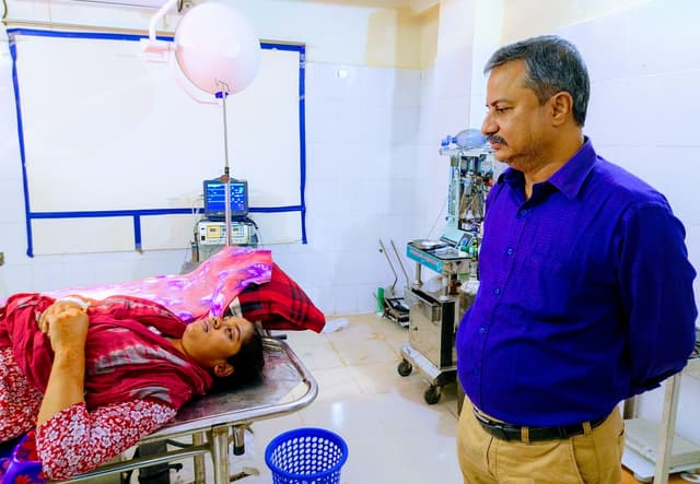 সিজারের অ্যানেস্থেসিওলজিষ্ট অনুপস্থিতিত অতঃপর অ্যানেস্থেসিয়া দিল চিকিৎসক