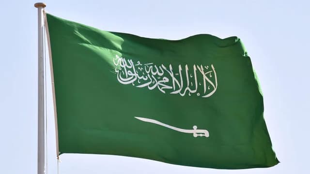 এবার পাসপোর্ট ছাড়াই যাওয়া যাবে সৌদি আরবে