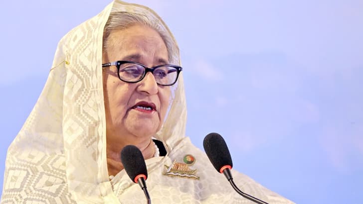 ‘ডাক্তার সাহেবরা শুধু প্র্যাক্টিস আর টাকা কামাই করে’