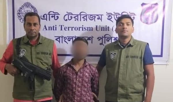 ডাকাতিসহ চাঞ্চল্যকর ৩ মামলার পলাতক আসামী গ্রেফতার