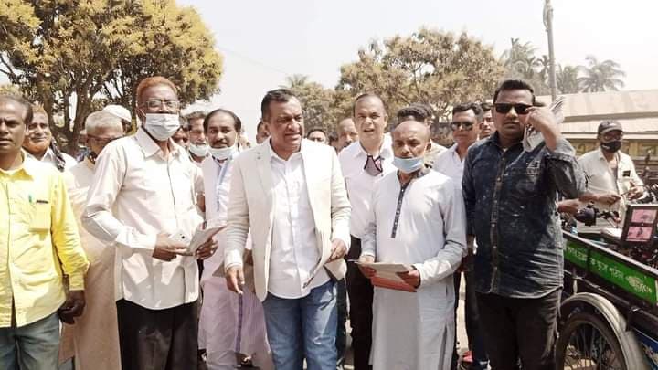 পাঁচবিবিতে দ্রব্যমূল্য বৃদ্ধির প্রতিবাদে দিনব্যাপি বিএনপির লিফলেট বিতরণ