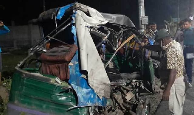বাড়ি ফেরা হলো না ২ মাদ্রাসাছাত্রের