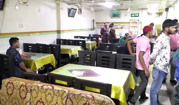 বরিশালে অগ্নি নির্বাপণ সার্টিফিকেট না থাকায় ‘কস্তুরী’ রেস্তোরাঁ বন্ধ