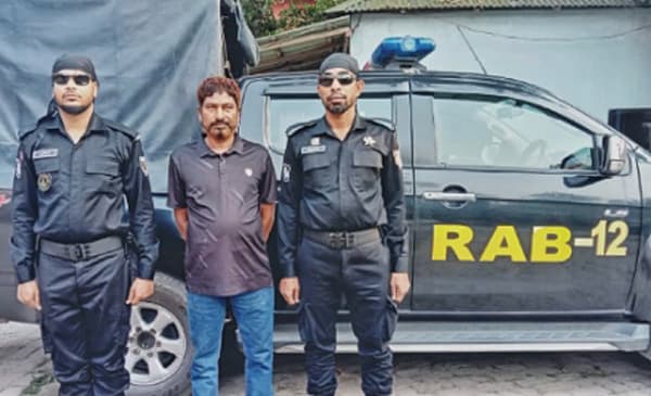 মেহেরপুরে মানবপাচার মামলার পলাতক আসামি গ্রেফতার