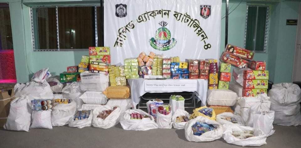 সাভারে ৩০ লাখ টাকার আতশবাজিসহ আটক ২