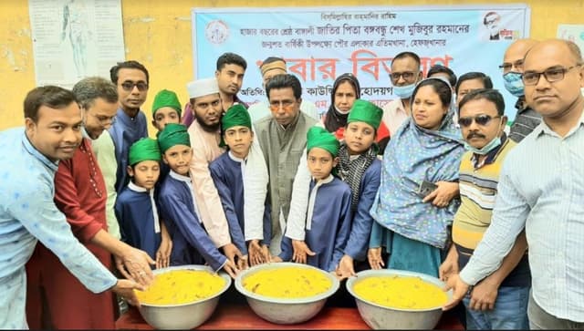 বঙ্গবন্ধুর জন্মদিনে উন্নত খাবার পেলো ৪৪০ অসহায় শিশু