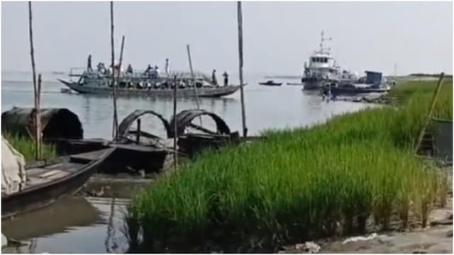 গোসলে নেমে সাঁতার না জানা দুই ছাত্র নিখোঁজ